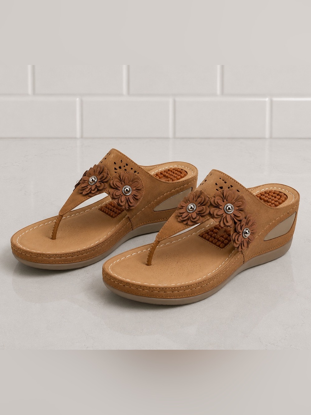 NEW Ecetana Womens Comfortable Floral Wedge Sandals, Brown, Size 6